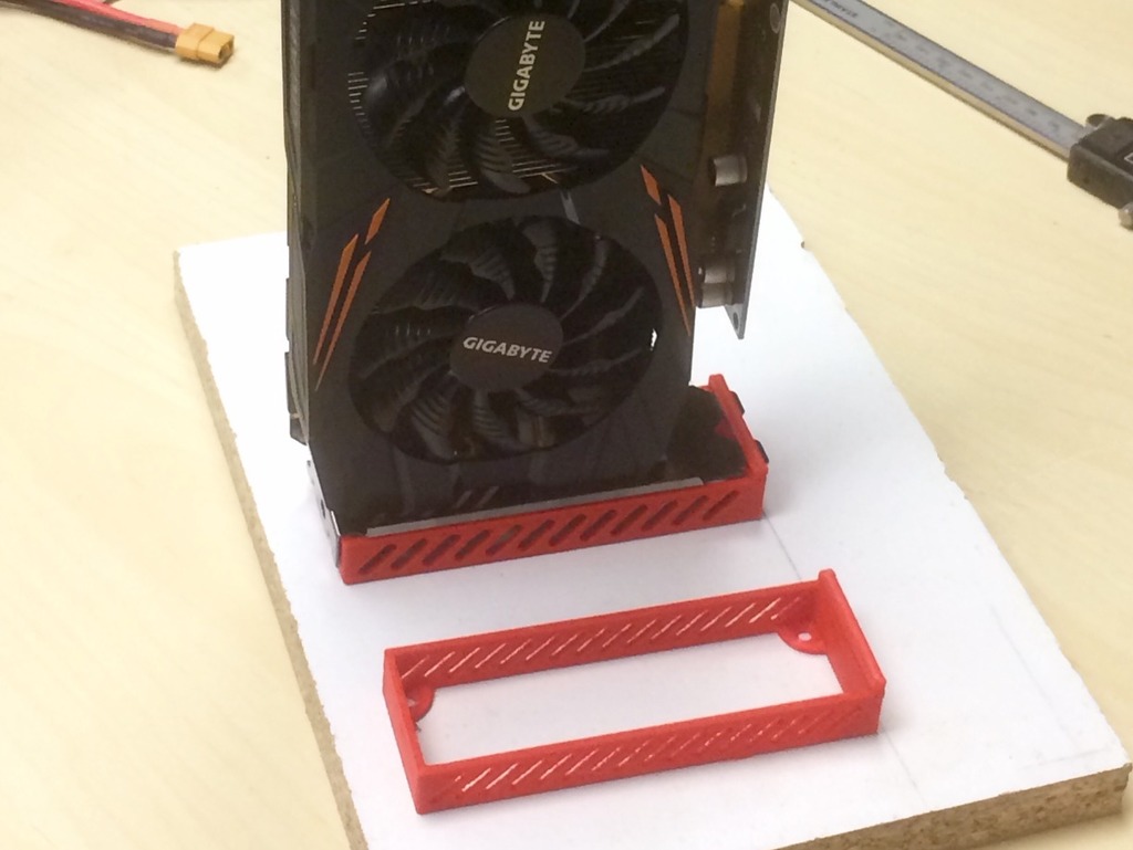 Miniatura 2 do modelo 3D Vertical GPU support for mining rig