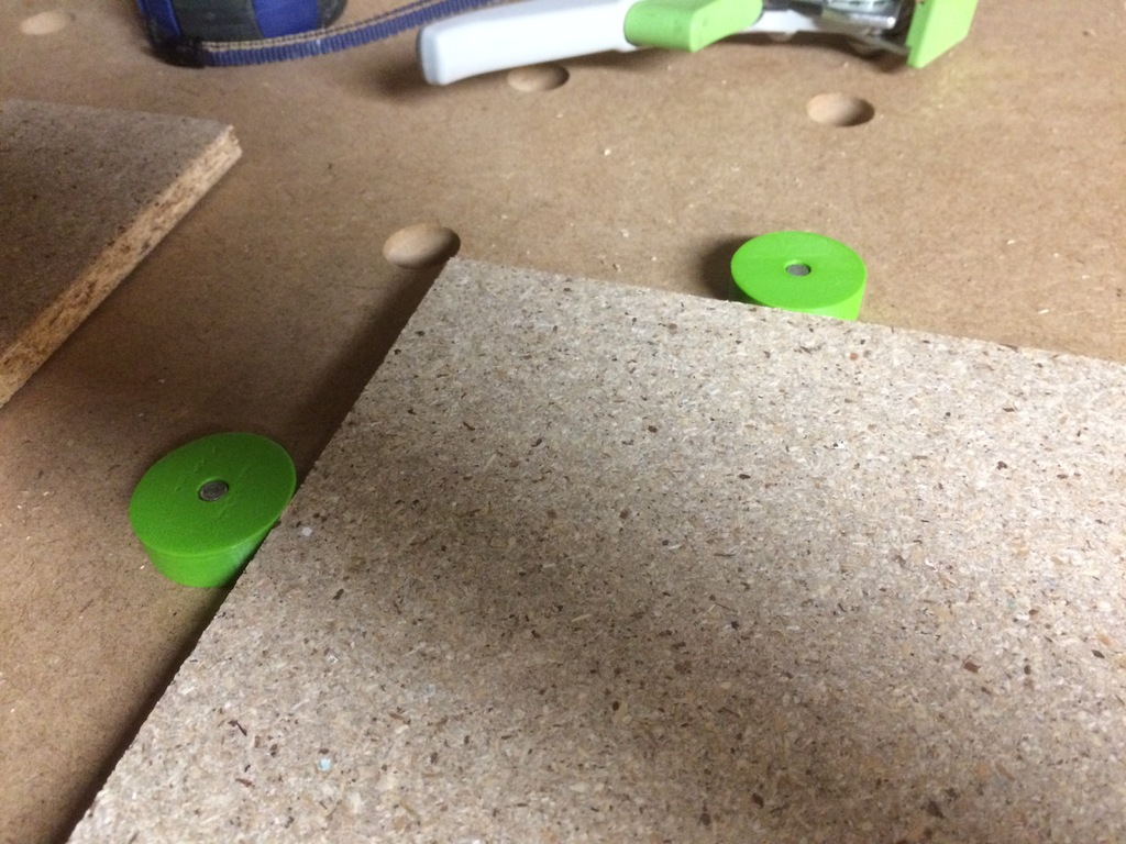 Miniatura 2 do modelo 3D Festool MFT/3 Bench dog (customizable)