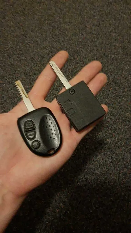 Holden commodore key battery discount