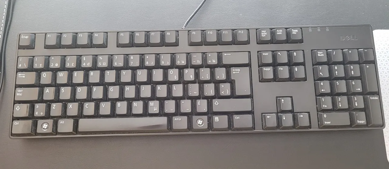 Replacement Feet for Dell Keyboard by PatPatate | Download free STL ...