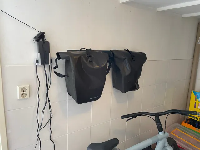 Vanmoof/Ortlieb Pannier Bag Wall Mount