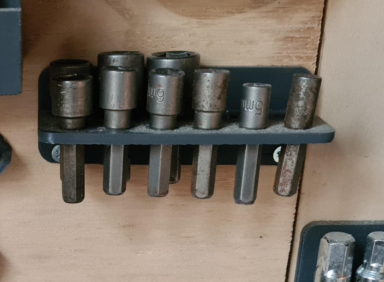 socket bit holder