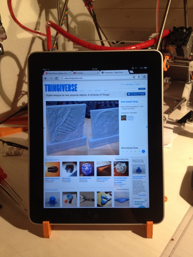 Simple and compact iPad stand by niocio01 | Download free STL model ...