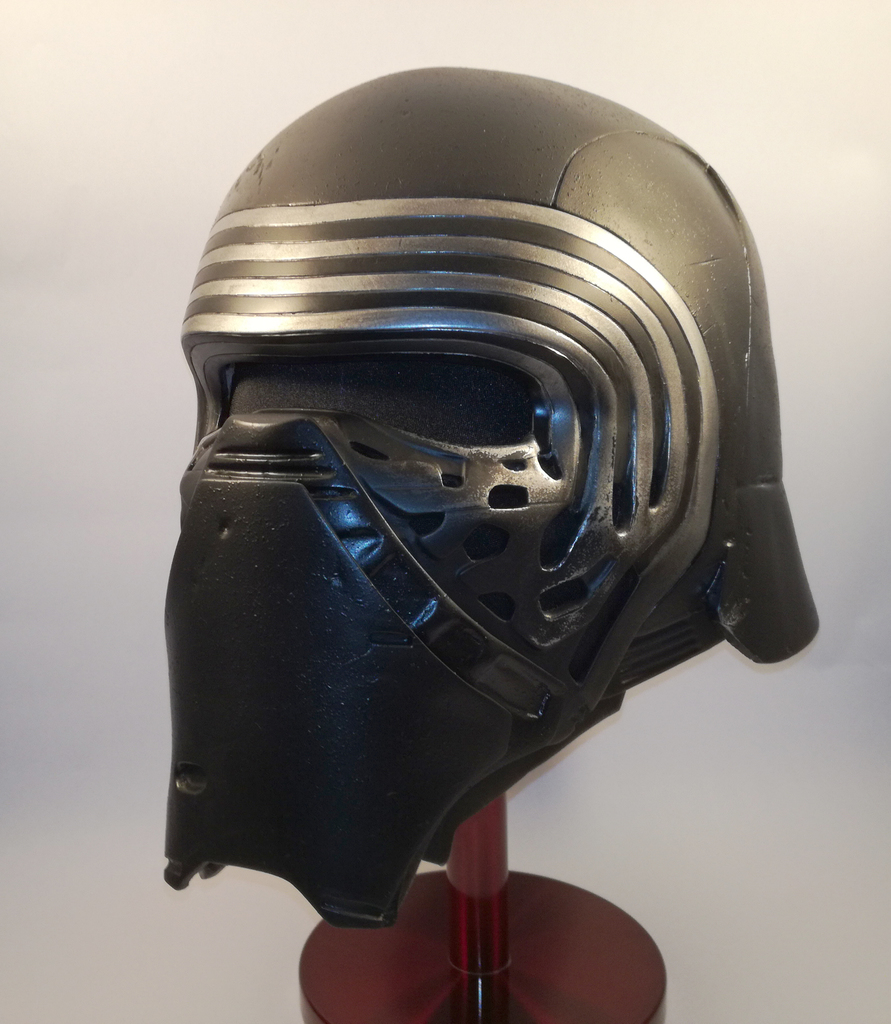 Kylo Ren Helmet by Magnavis | Download free STL model | Printables.com