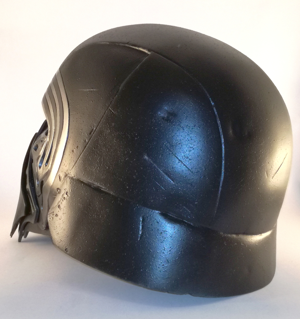 Kylo Ren Helmet By Magnavis | Download Free STL Model | Printables.com