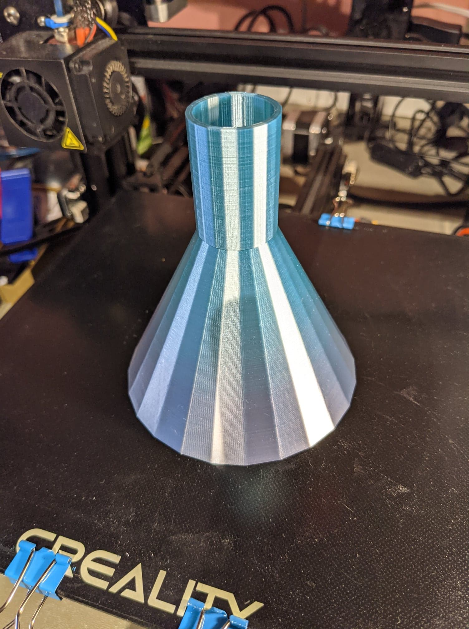 Simple Gallon Bottle Funnel by KLP24 Download free STL model