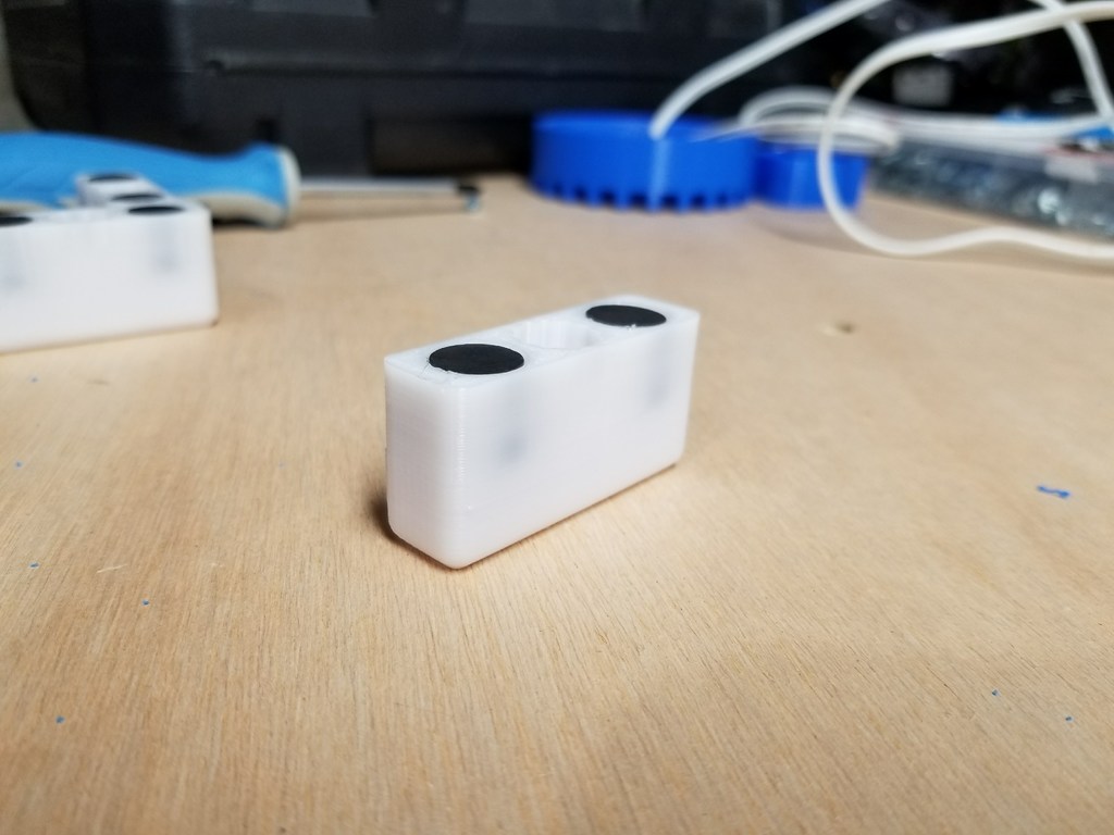 Miniatura 2 do modelo 3D Oculus Sensor Drop Ceiling Magnetic Mount