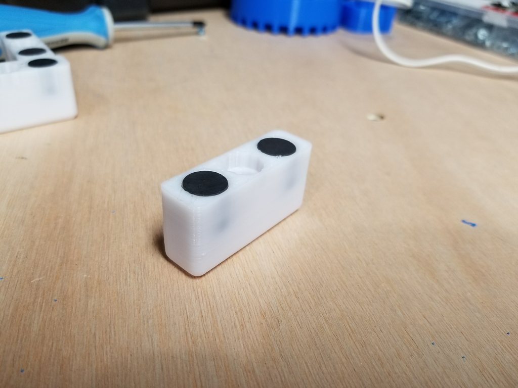Miniatura 5 do modelo 3D Oculus Sensor Drop Ceiling Magnetic Mount
