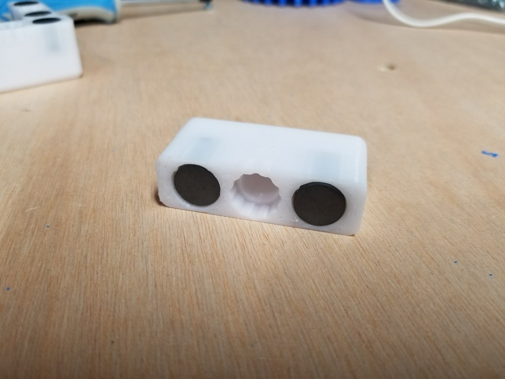 Miniatura 6 do modelo 3D Oculus Sensor Drop Ceiling Magnetic Mount
