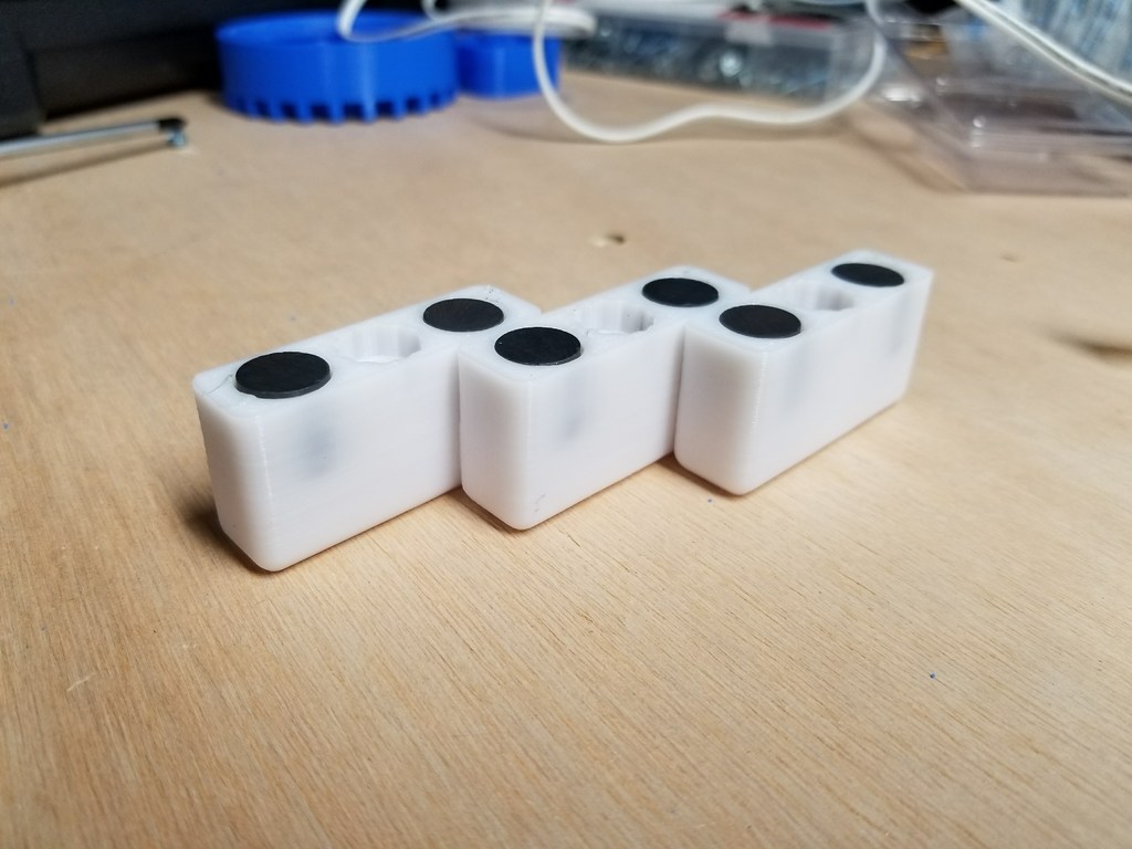 Miniatura 7 do modelo 3D Oculus Sensor Drop Ceiling Magnetic Mount