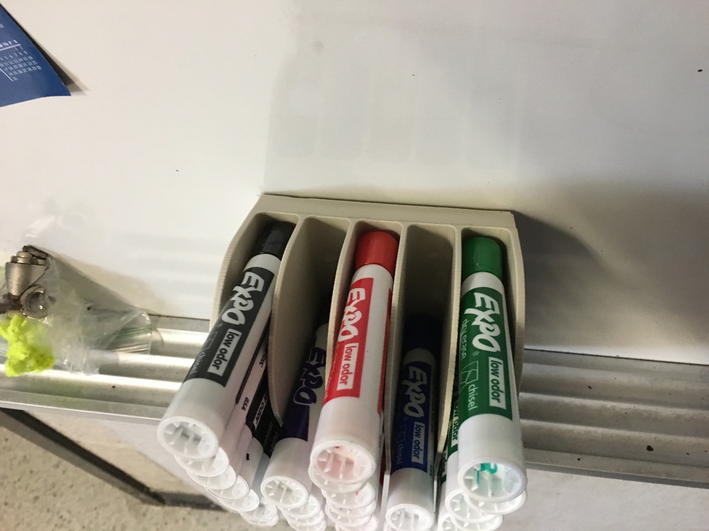 Expo Marker Holder by MCdeltaT Download free STL model
