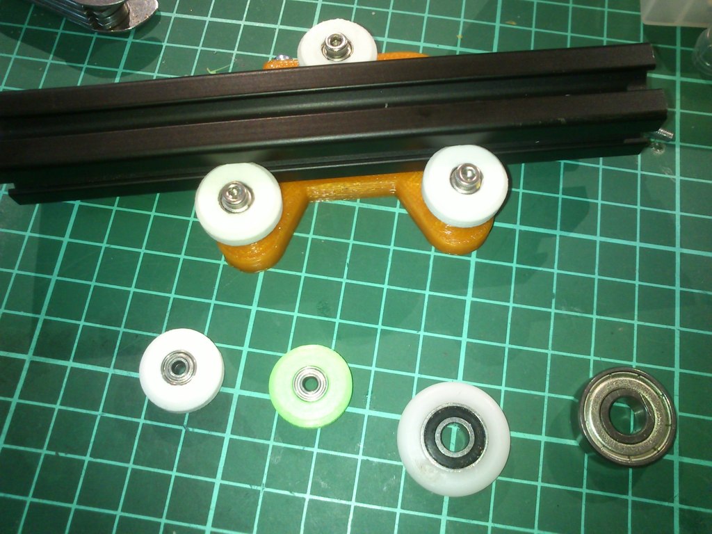 Kossel 2020 flex printed roller by Sardaukar | Download free STL model ...