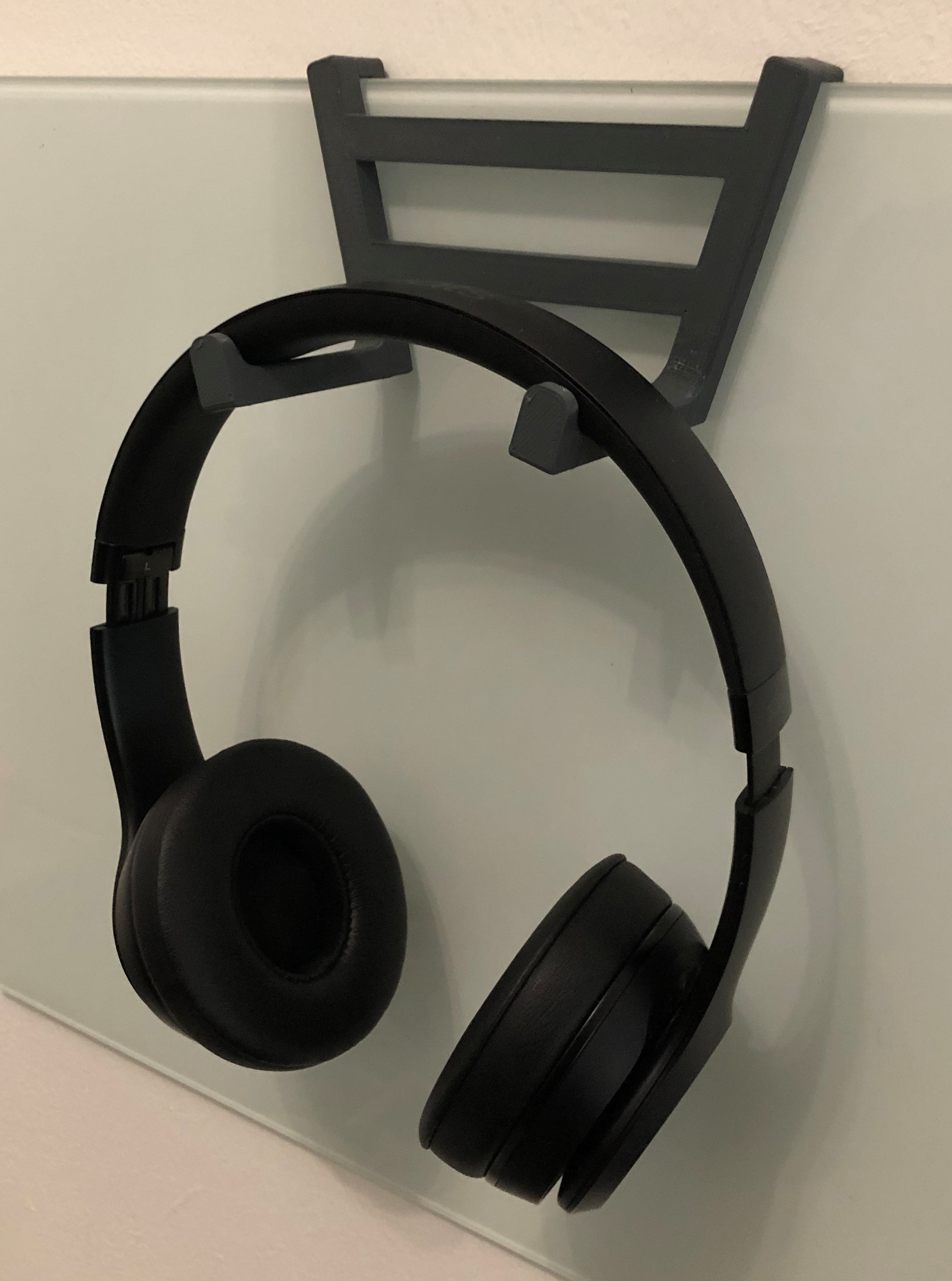 Headphone holder