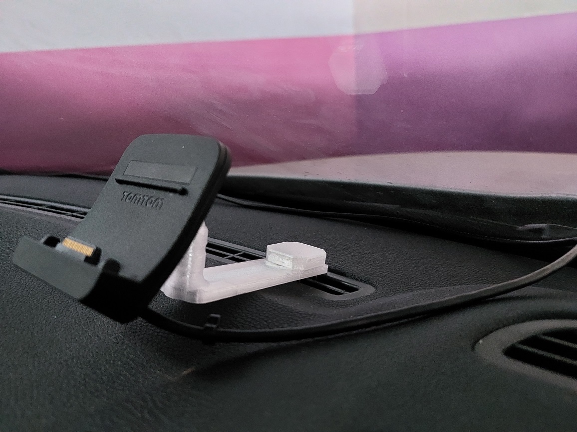 TomTom Go ball mount by livius Download free STL model