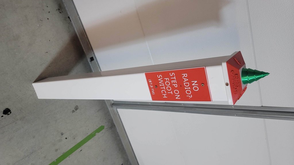 No Radio? Step on Foot Switch for Christmas Display