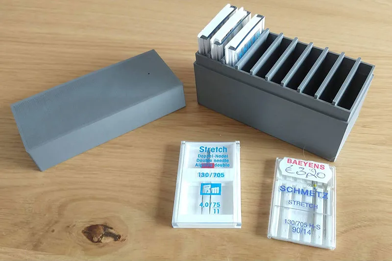 Needle box (big) for overlock/sewing machine needles by Erwin Ravau ...