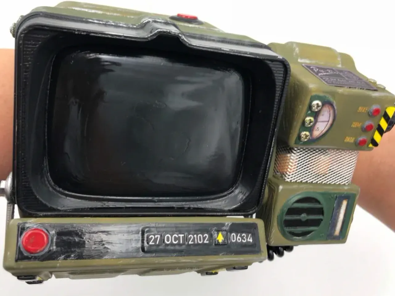 Fallout 76 Pip-Boy 2000 Mk VI by Ryan1705 | Download free STL
