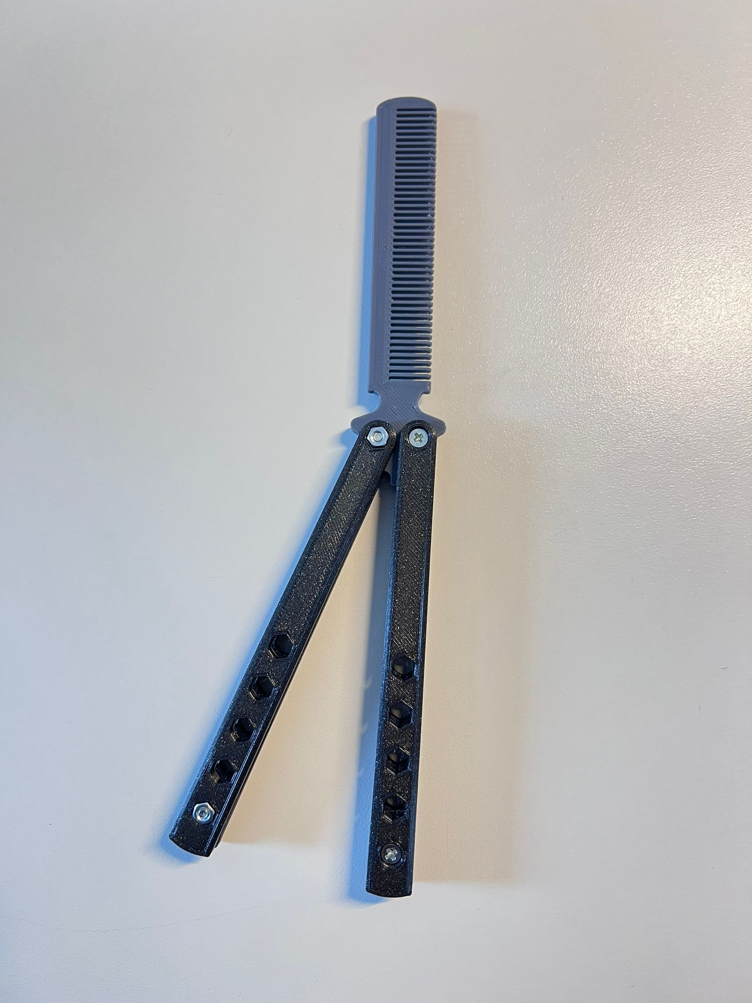 Balisong Comb