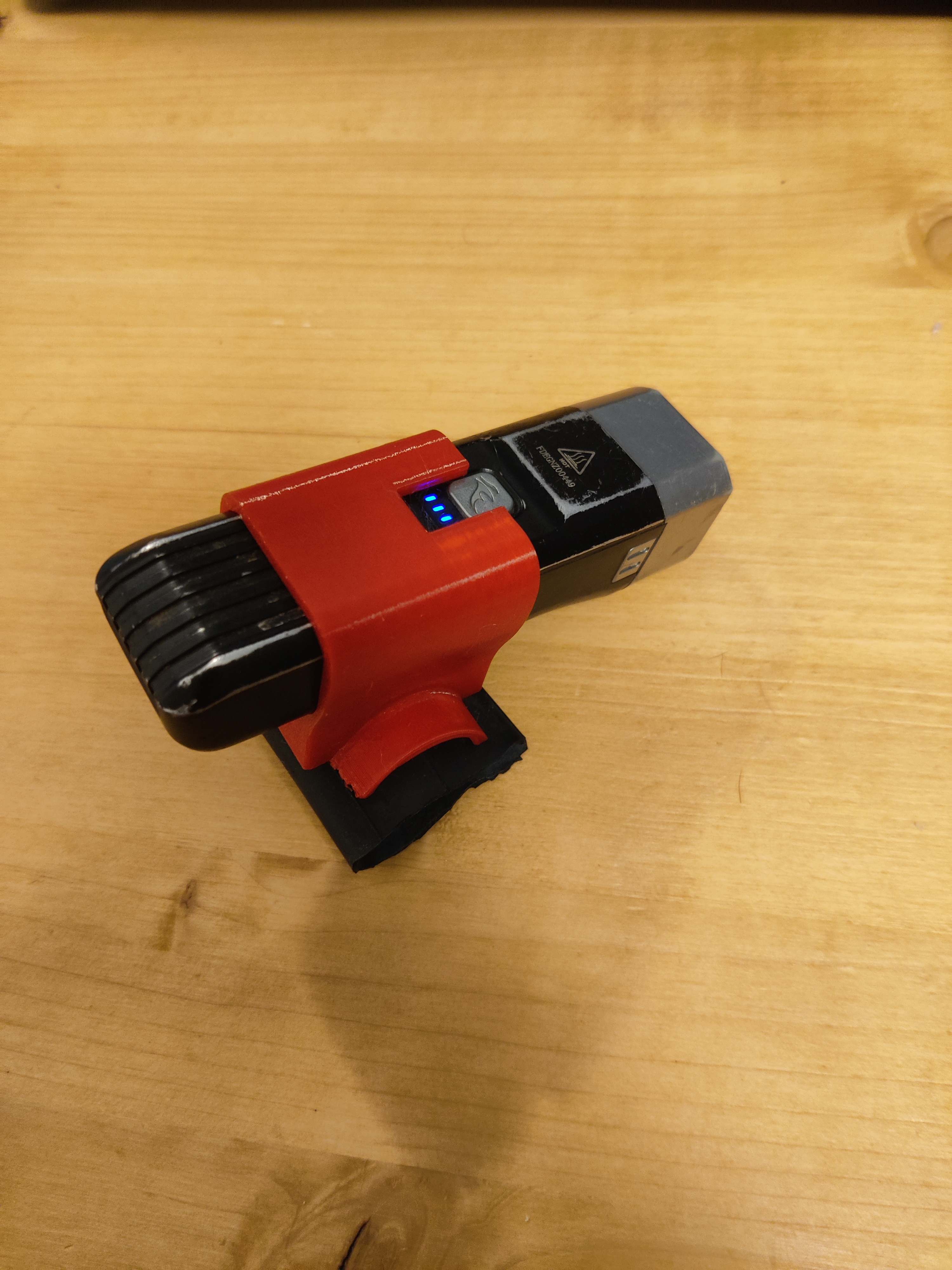 Fenix BC25R handlebar mount