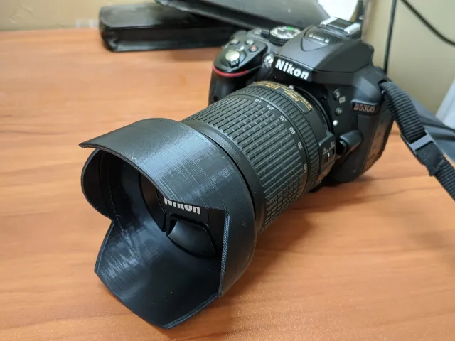 Nikon HB-32 Lens Hood
