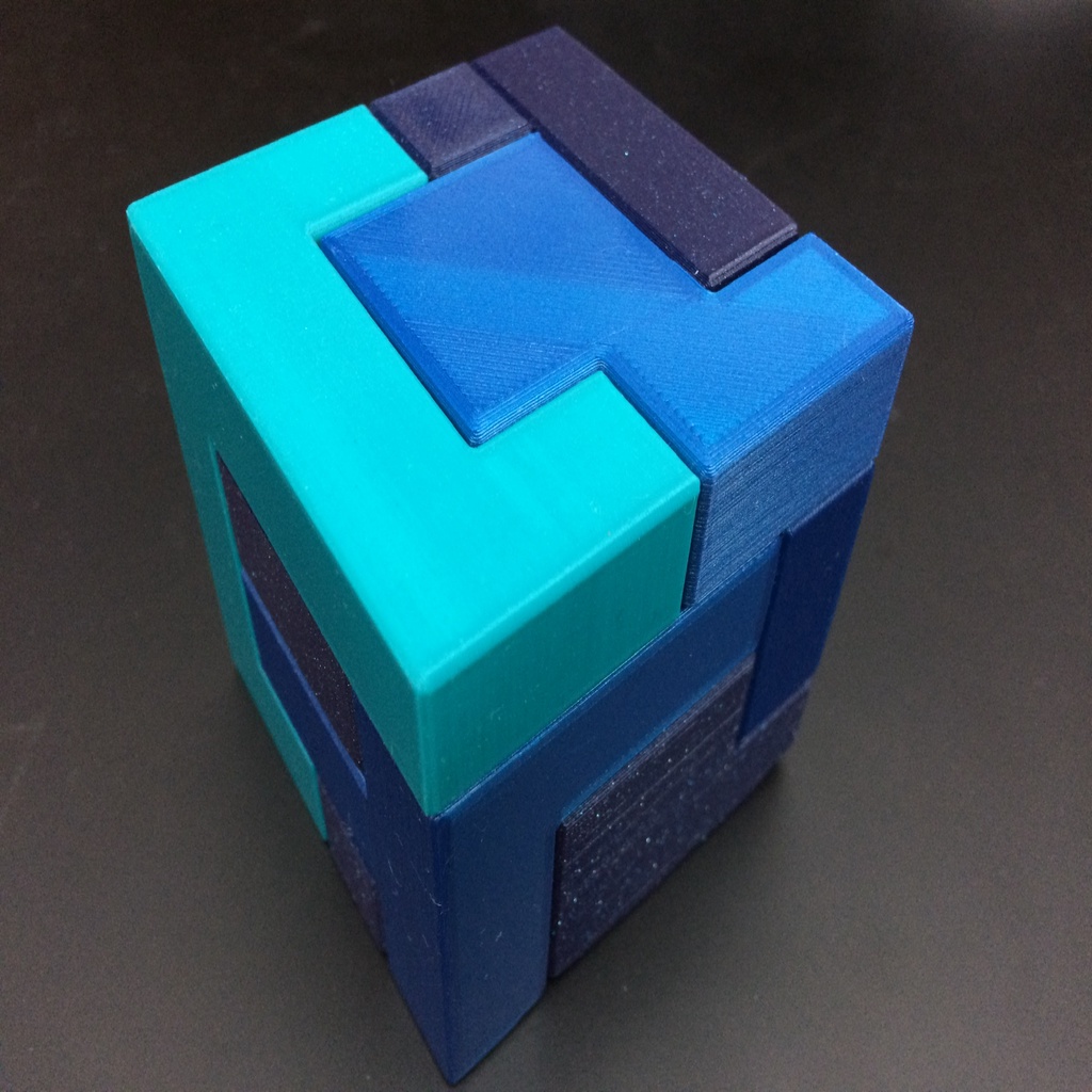 Puzzlecad version of dgontier’s Interlocking Puzzle Cube #2