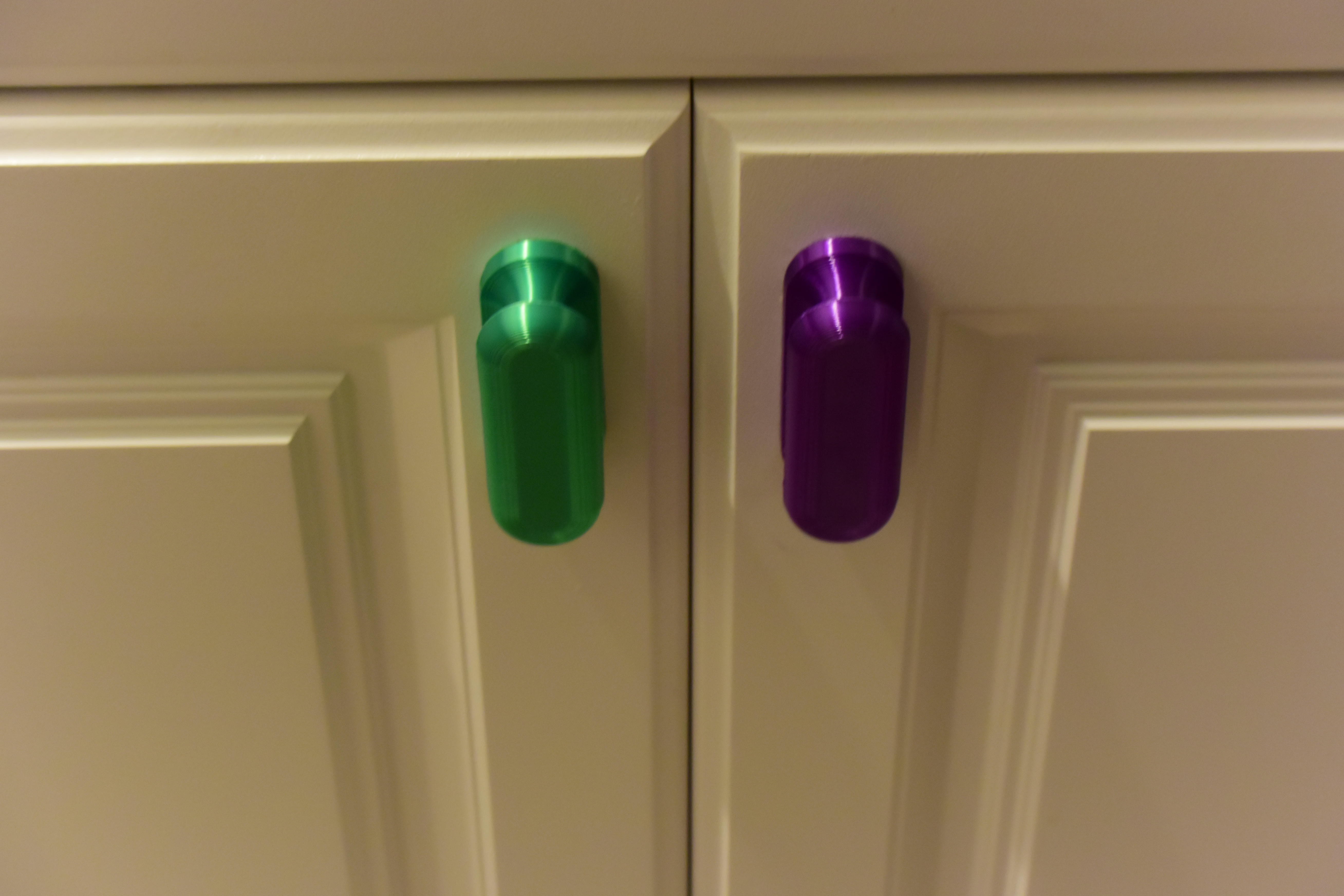Drawer and Cabinet Handle