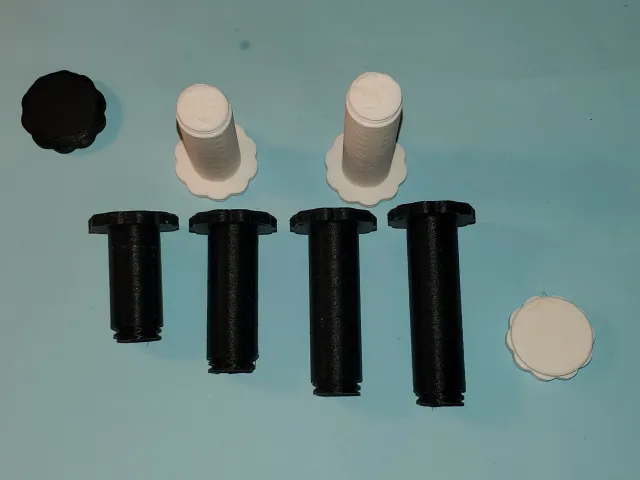 Extended Bolt for Filament Swatch Sample