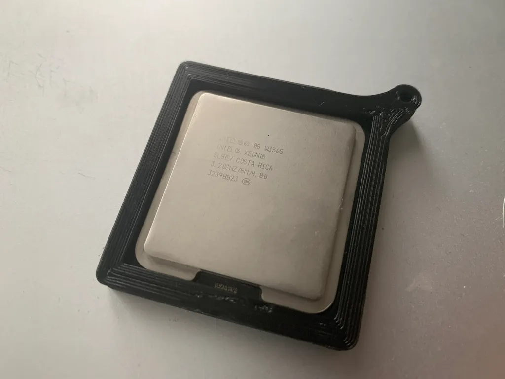LGA1366 CPU Keychain by H kka Download free STL model