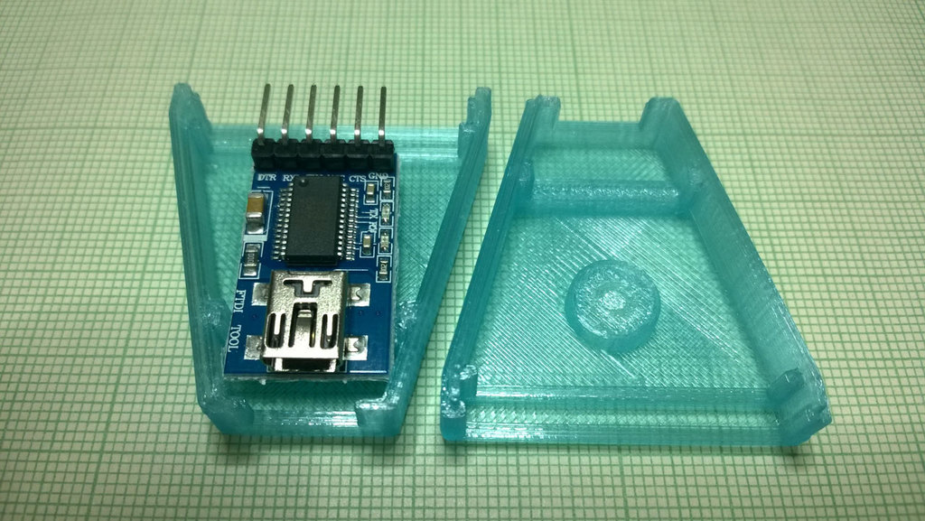 Atari SIO plug with FTDI PCB