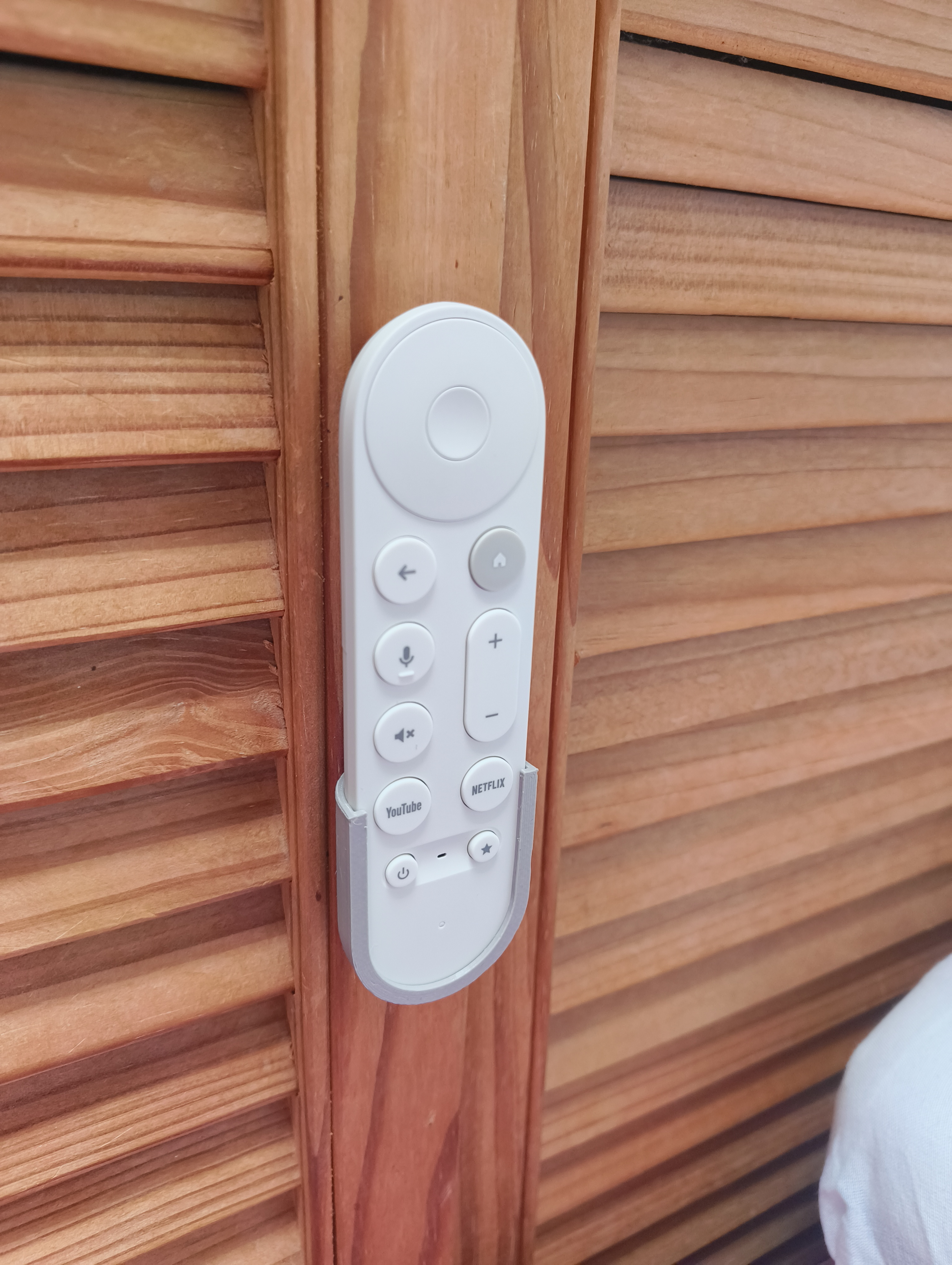 Google TV Streamer remote wall mount