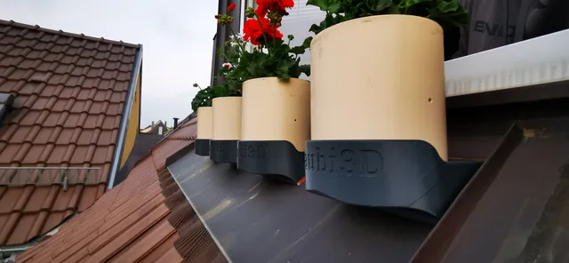 Blumentopf / für Dach schräge