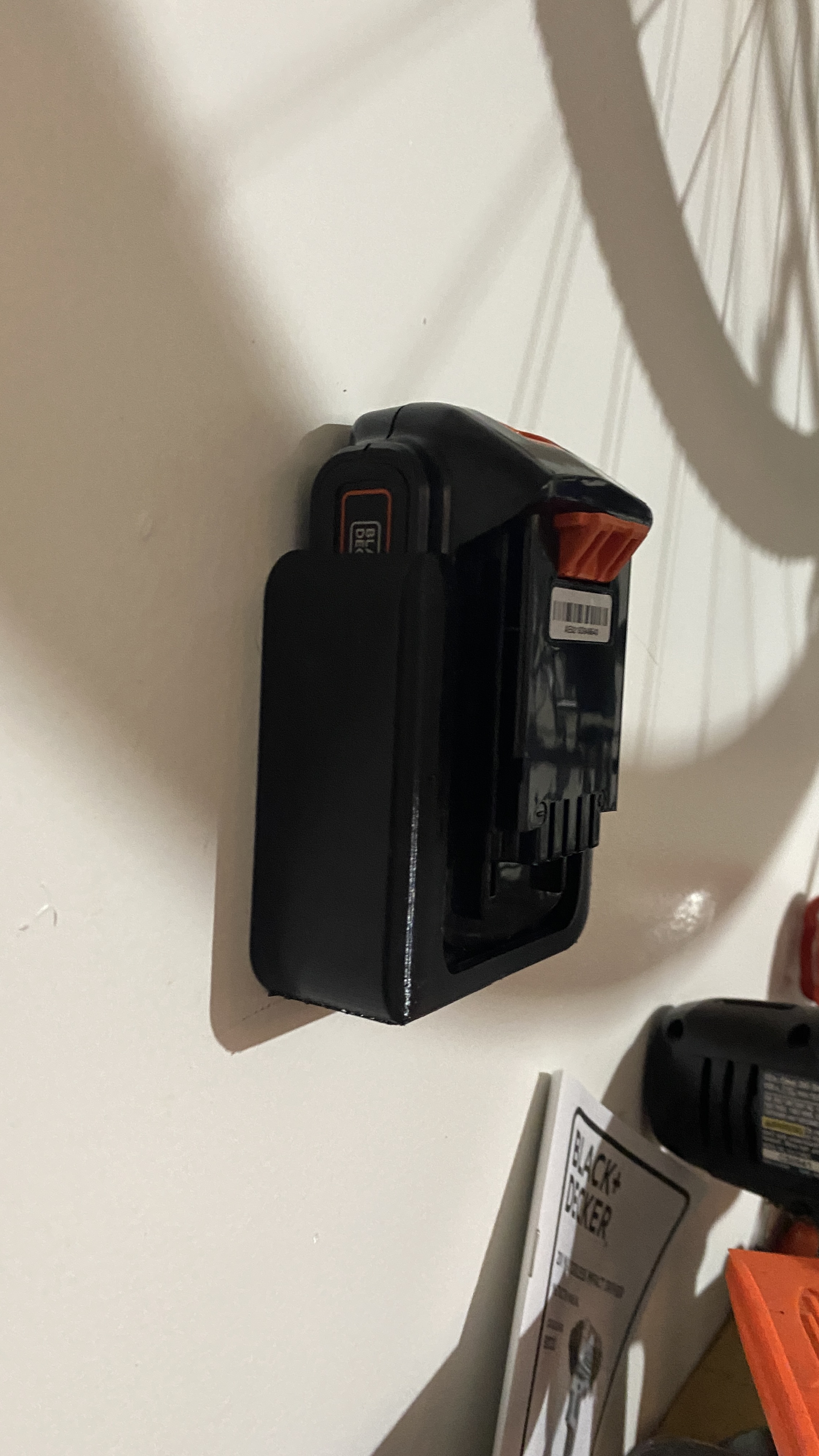 Black&Decker 20V Battery Holder by fstefan, Download free STL model