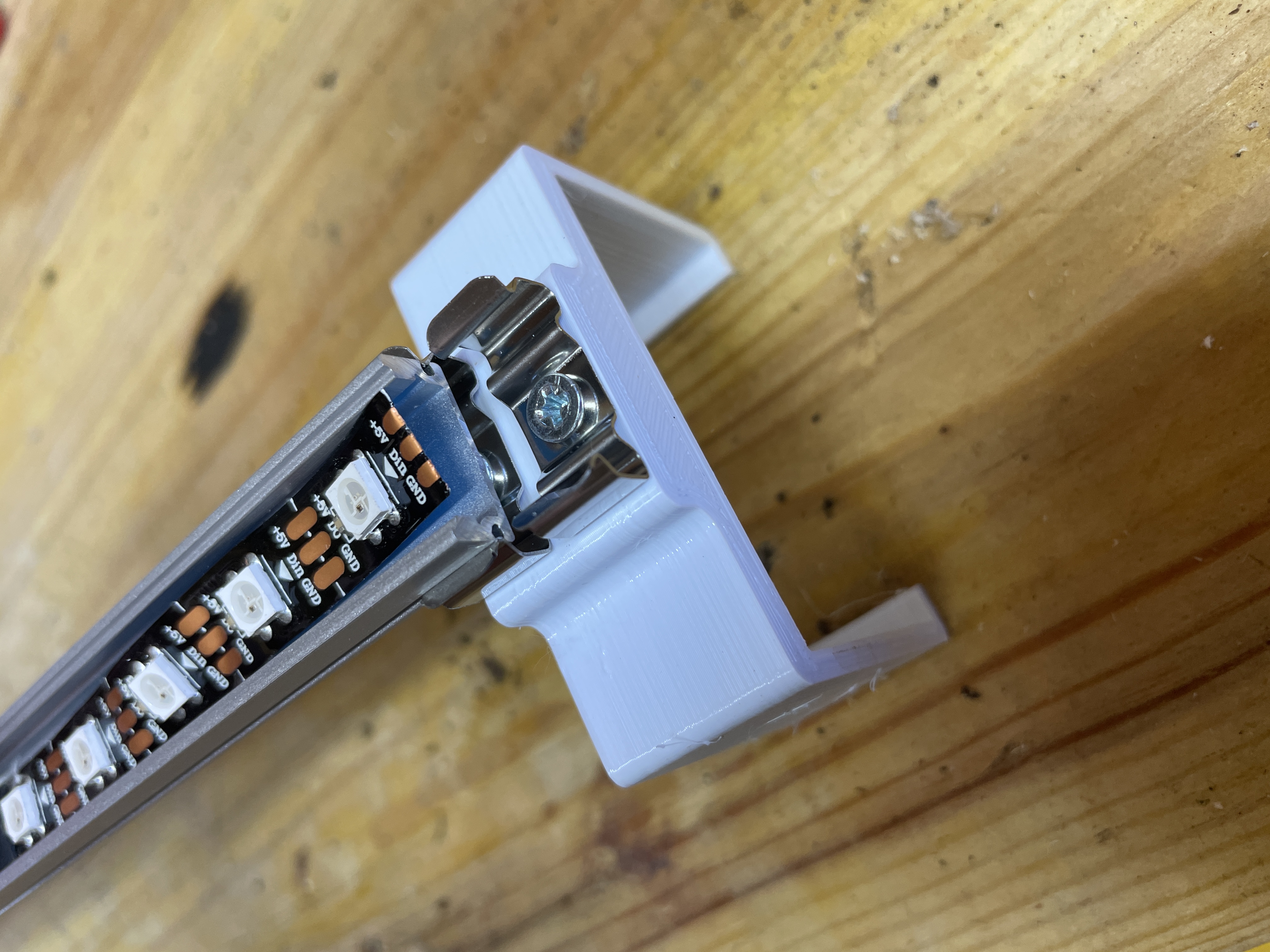 Befestigungsklammer 30 x 50mm  M3