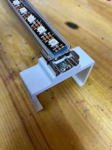 Befestigungsklammer 30 x 50mm M3
