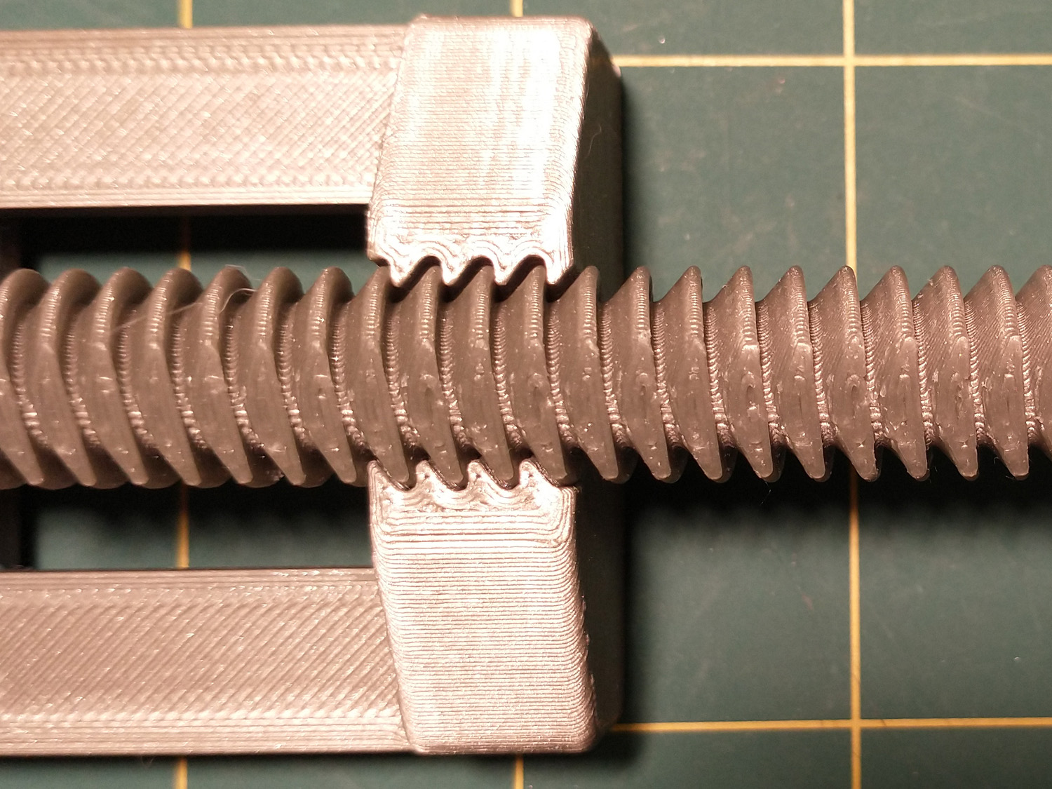 QuickAdjust HalfNut Vise by LoboCNC Download free STL model