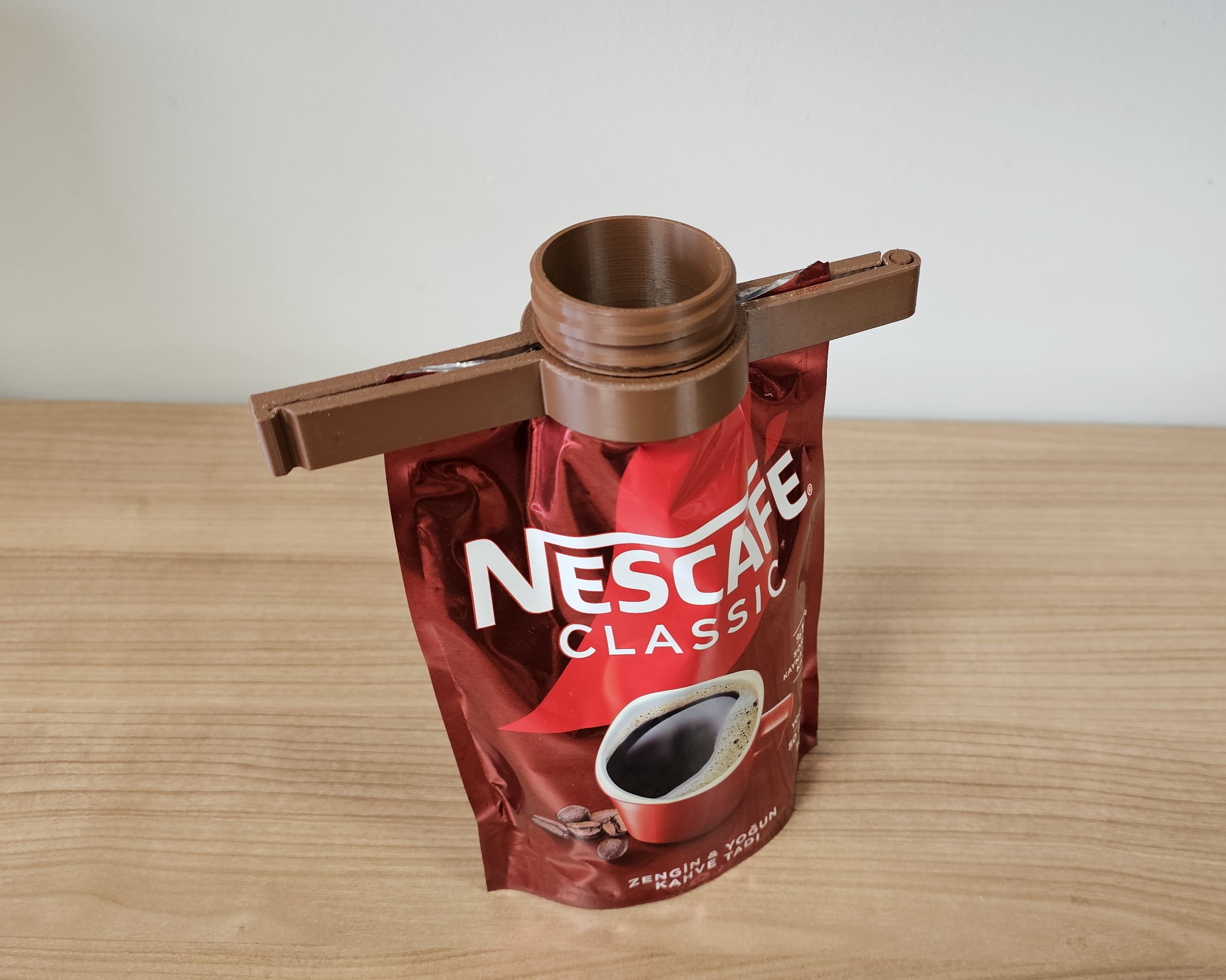 Bag Clip with Lid Opening 3D model thumbnail