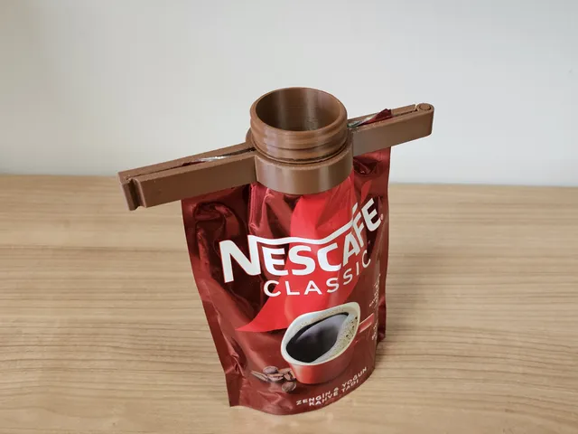 Bag Clip with Lid Opening