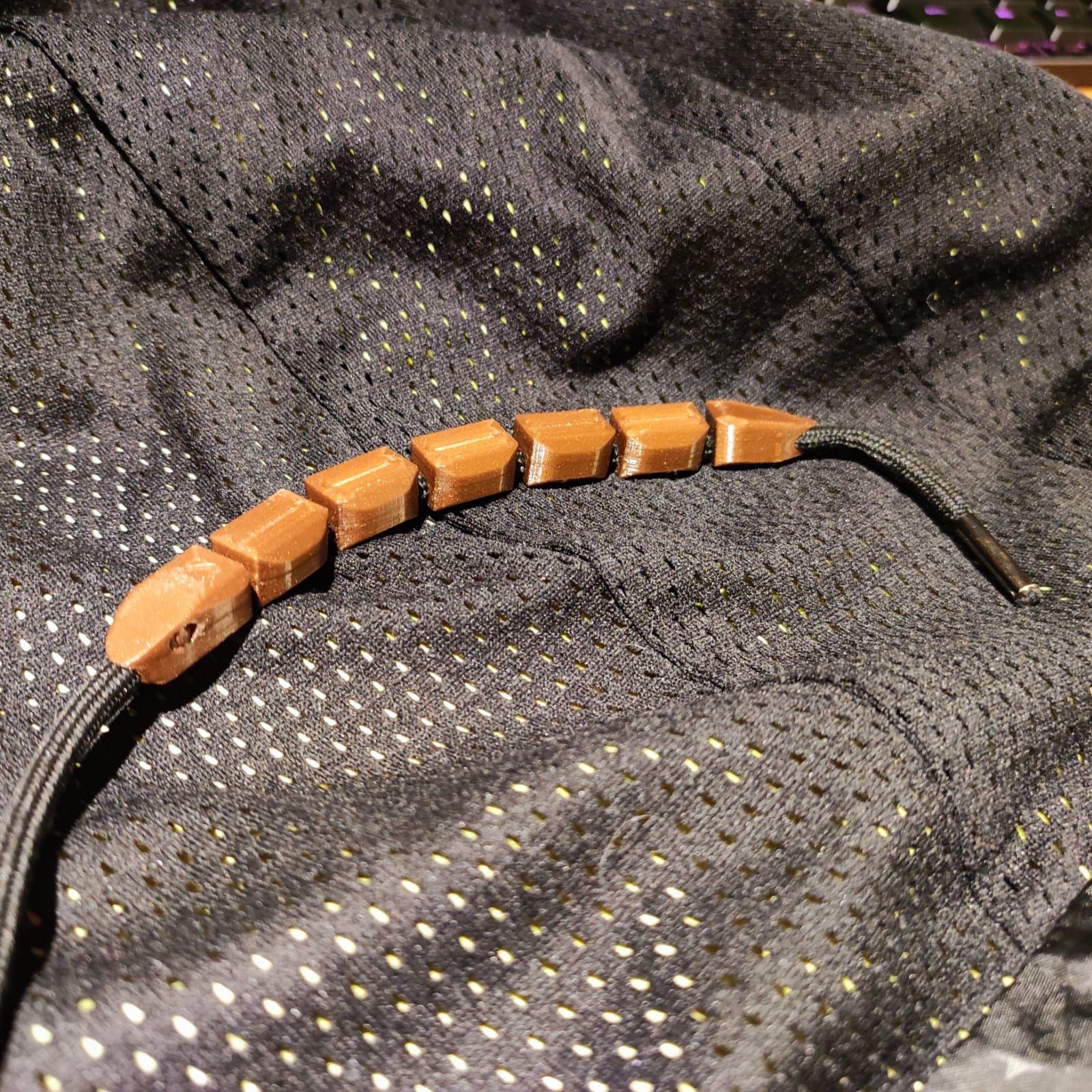 Geometric snake beads
