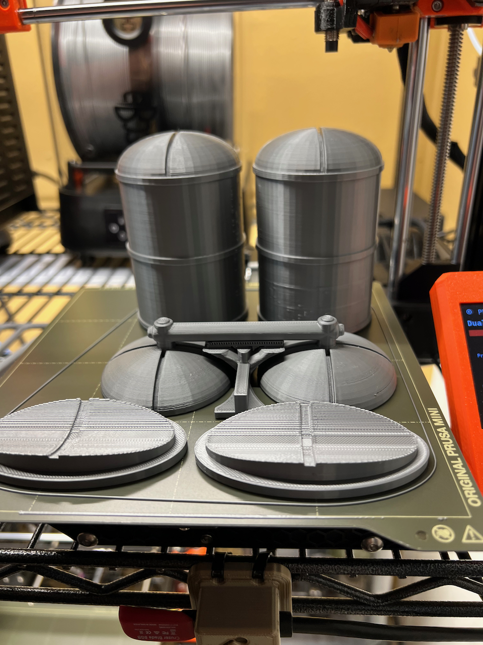 Dual Fuel Tanks Remix! by RobertusMaximus Download free STL model