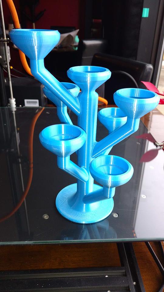 Elegant candle holder