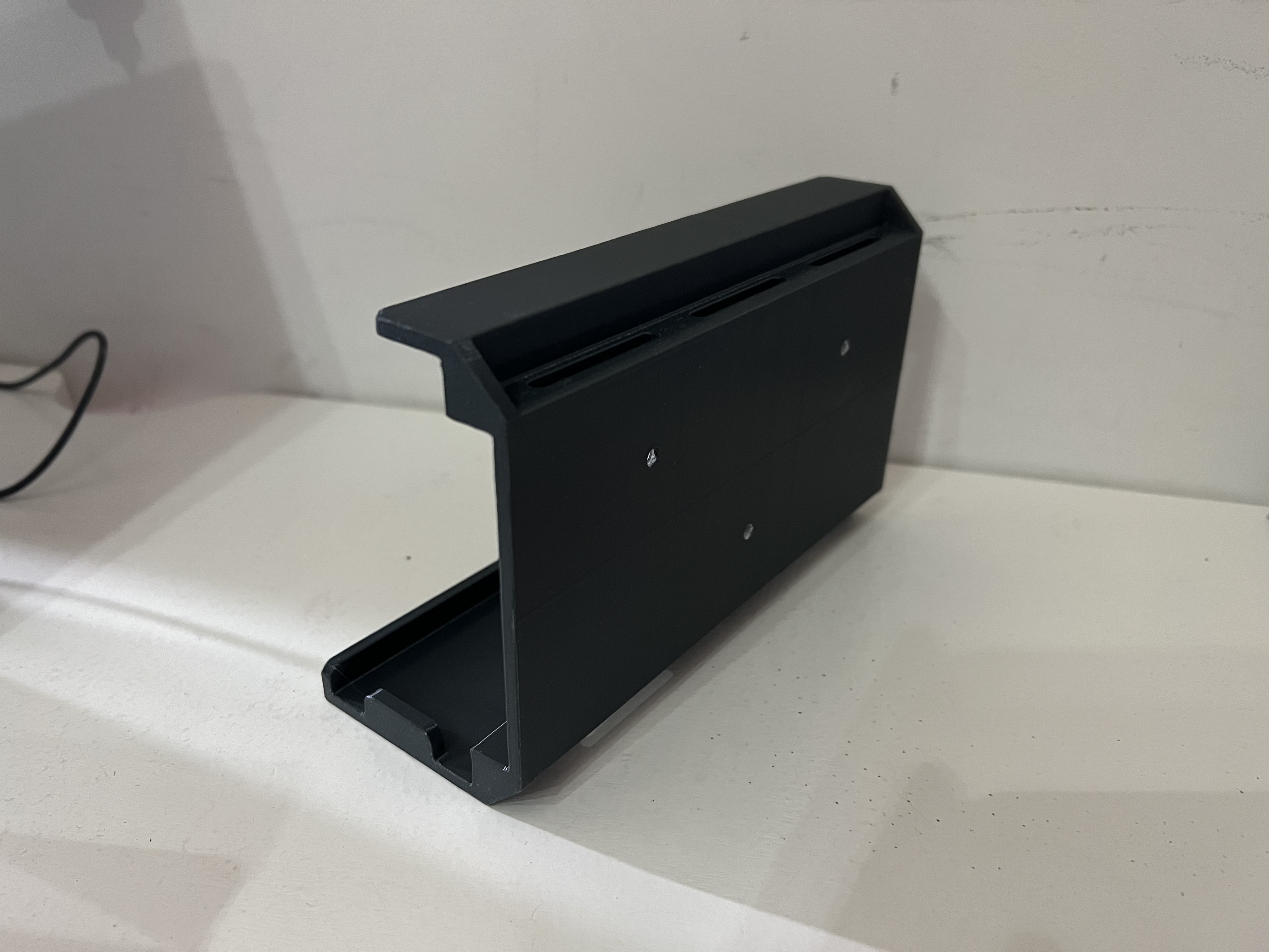 Miniatura 4 do modelo 3D Nintendo Switch OLED wall mount