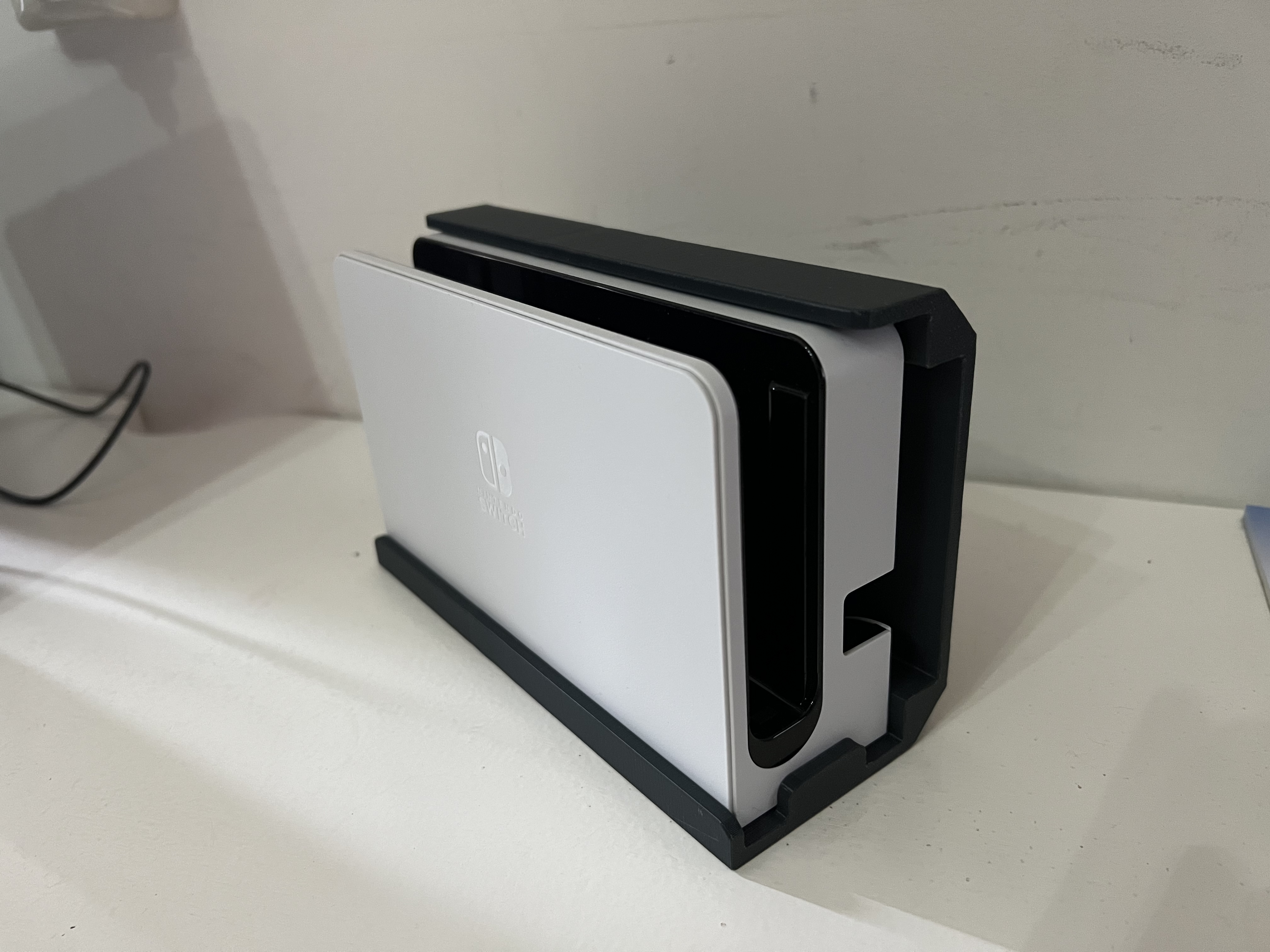 Miniatura 2 do modelo 3D Nintendo Switch OLED wall mount