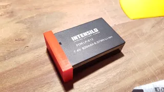 3D Printable Battery Cover for Canon LP-E4N and LP-E19 by Michael