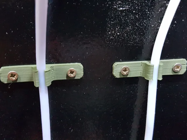 PTFE (teflon) Tube 4 mm Holding Clamp
