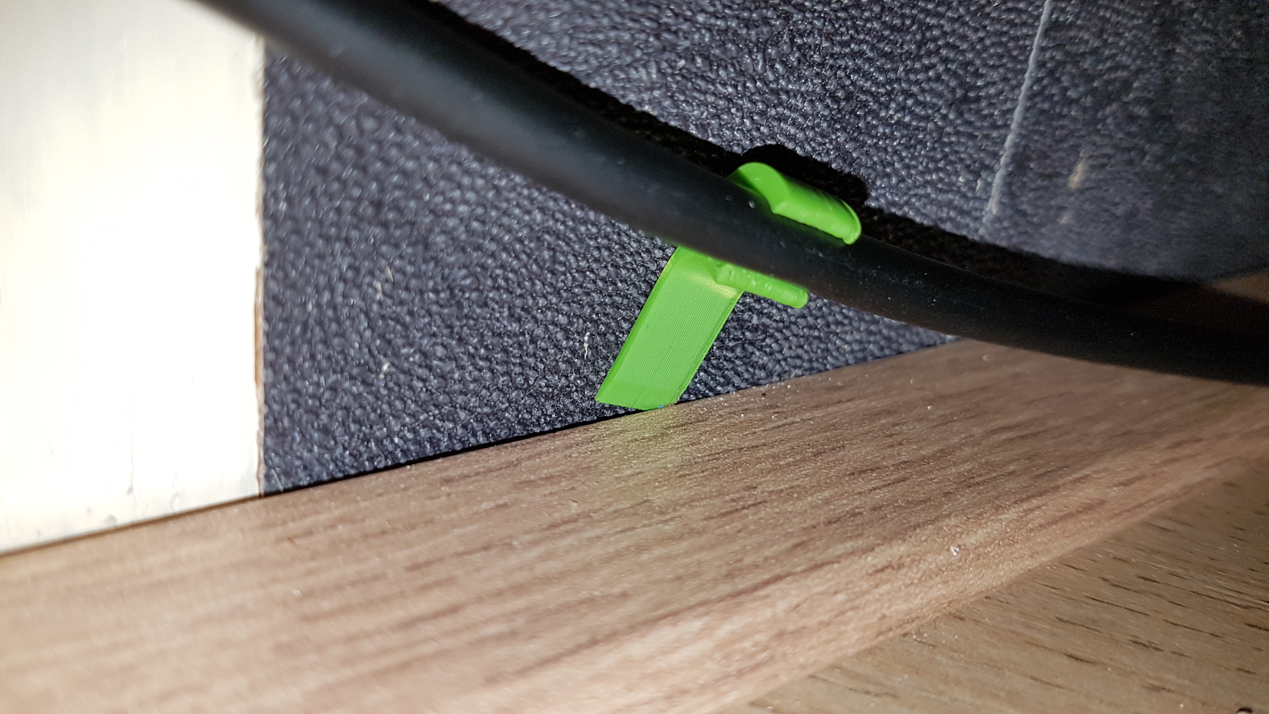 Cable Clip for Slits or small openings
