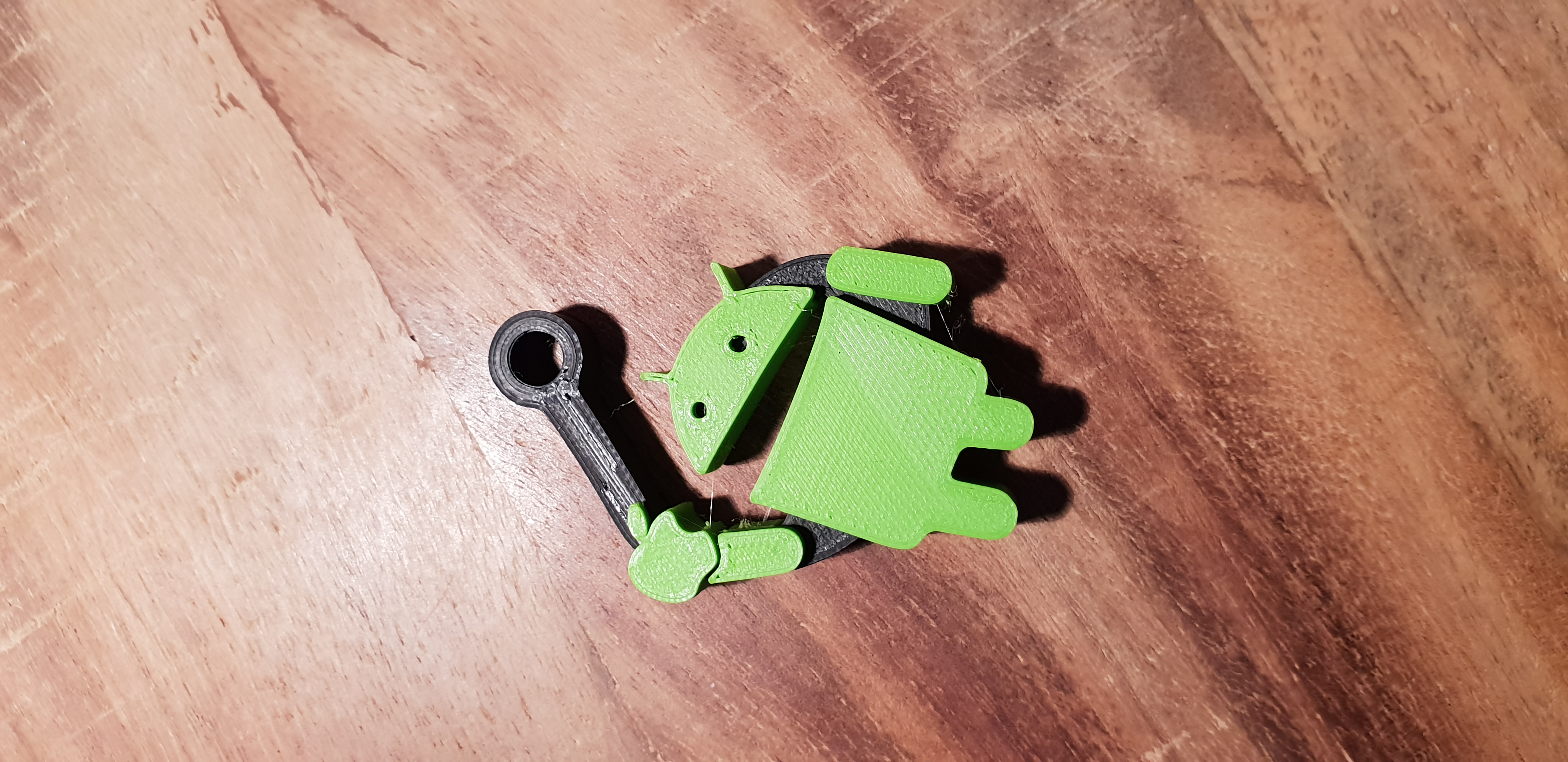 Miniatura 2 do modelo 3D MultiColor Android Eating Apple Keychain