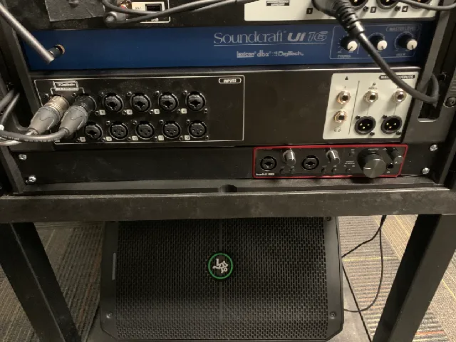 Focusrite 2i2 full size rackmount