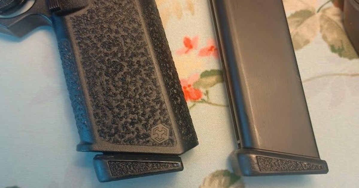 Stippled Airsoft GBB Glock Magazine Floor Plate by Brianchenito Download free STL model