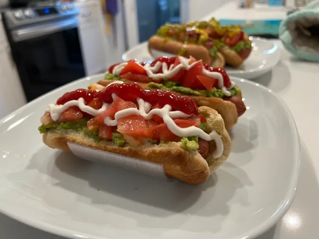 Minimal Dual Hotdog Holder