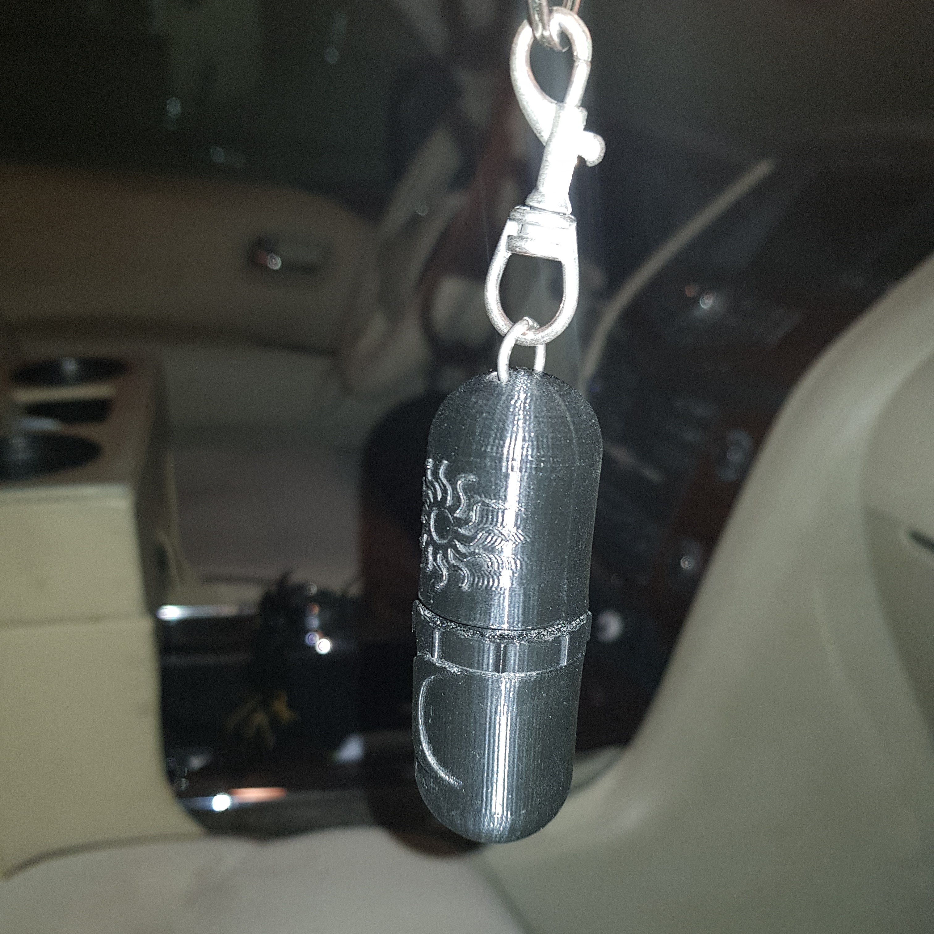 Keychain capsule medicine container